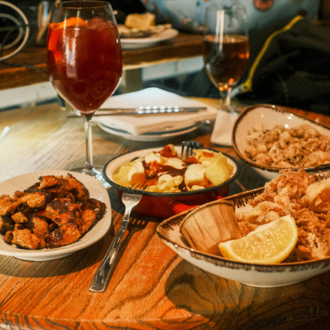 Best Food & Drinks in Barcelona: 6 Must-Try Spots for 2025🍷🍴
